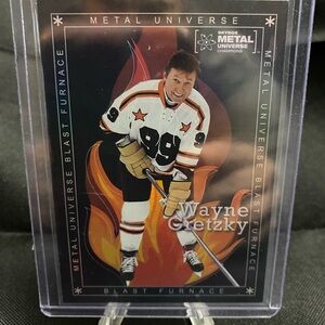 Wayne Gretzky Metal Universe Blast Furnace Hockey Card